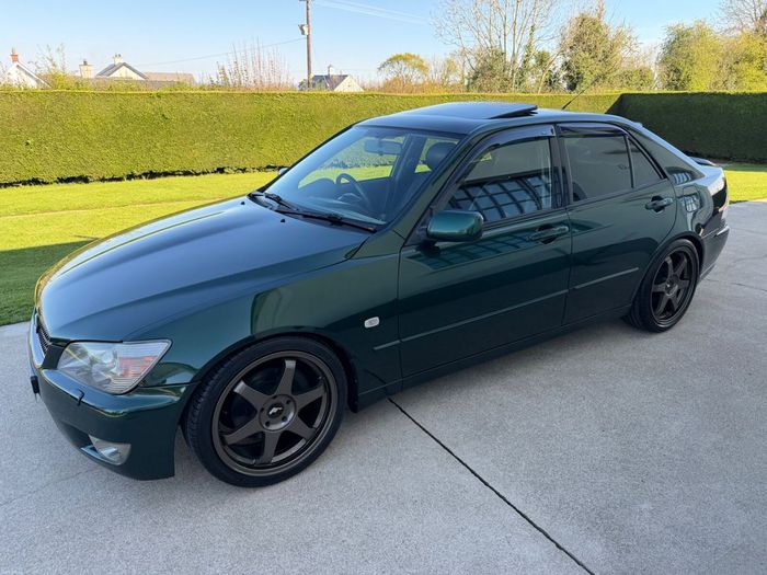 Lexus IS 2004