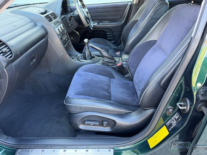 Lexus IS 2004