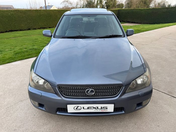 Lexus IS 2005