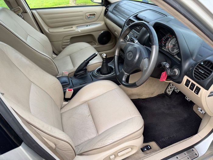 Lexus IS 2004