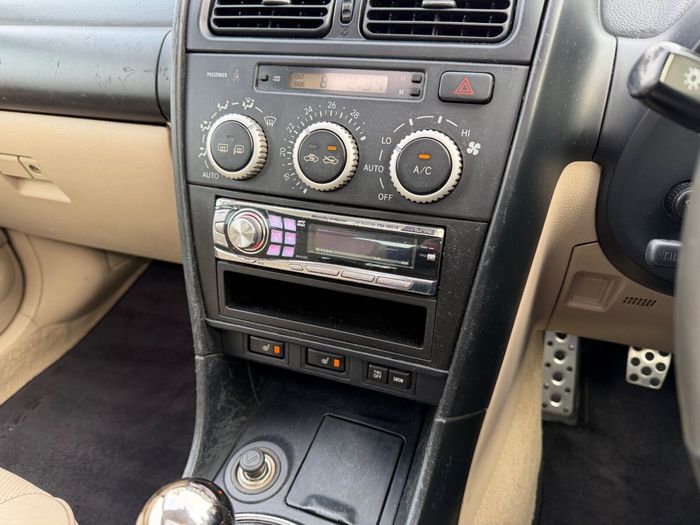 Lexus IS 2004