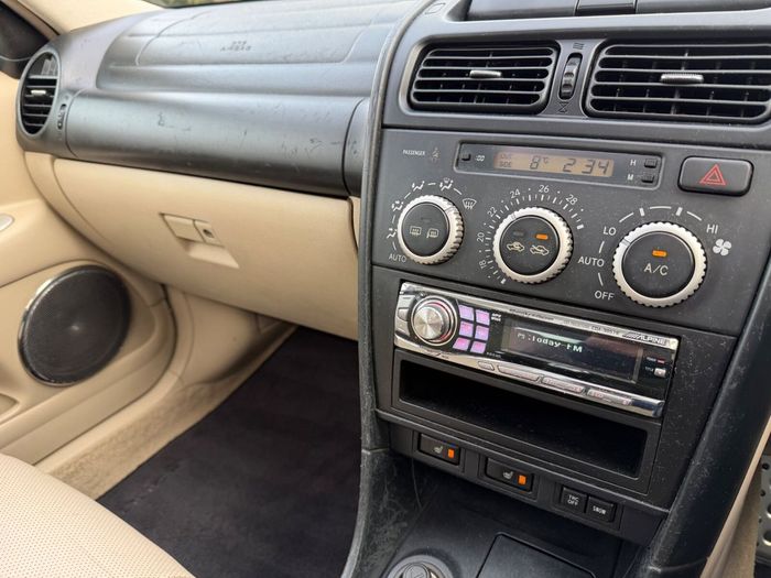 Lexus IS 2004