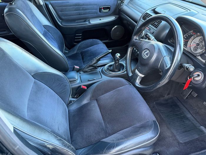 Lexus IS 2004