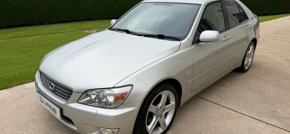 Lexus IS 2001