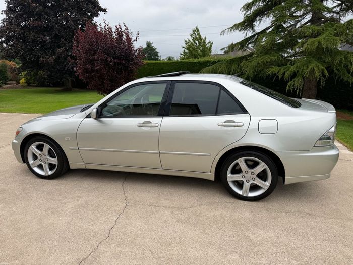 Lexus IS 2001