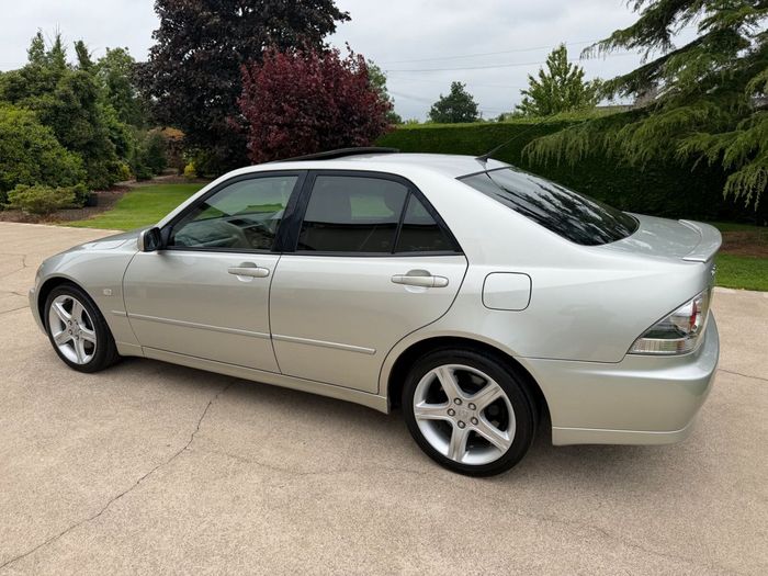 Lexus IS 2001