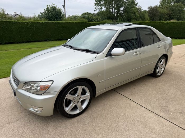 Lexus IS 2001