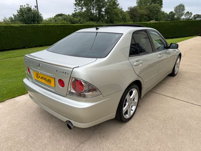 Lexus IS 2001