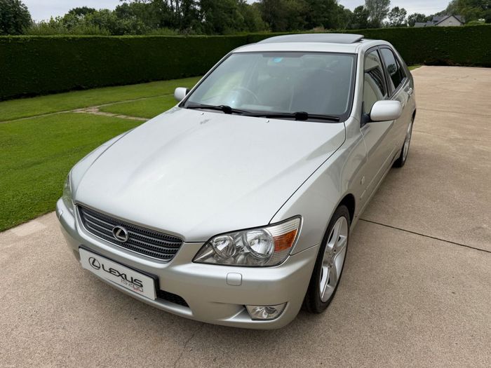 Lexus IS 2001