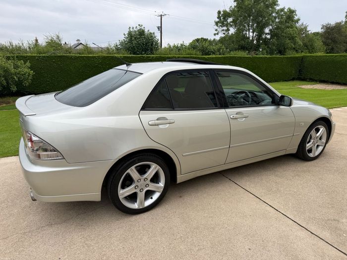 Lexus IS 2001