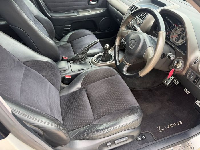 Lexus IS 2001