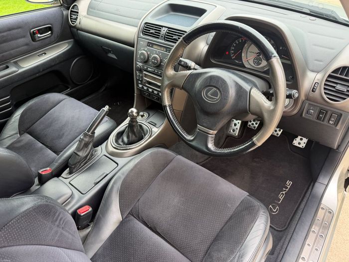 Lexus IS 2001
