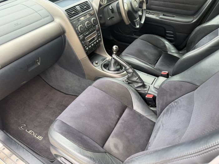 Lexus IS 2001