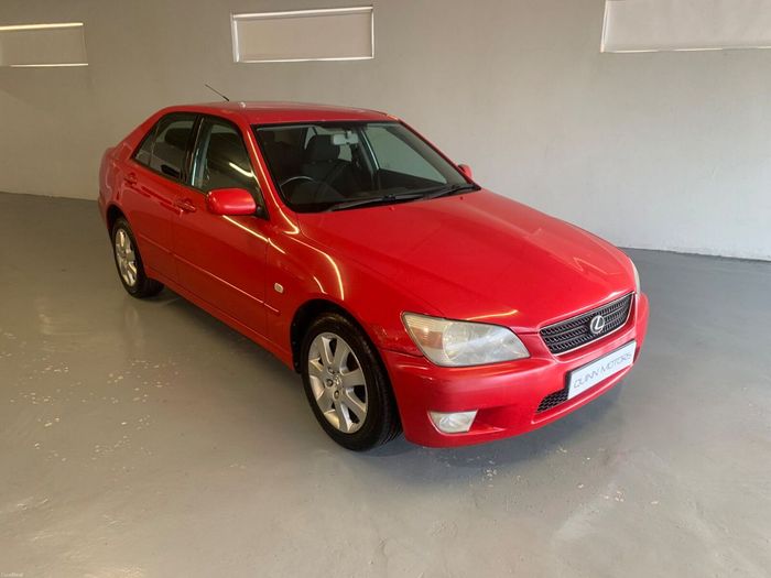 Lexus IS 2005