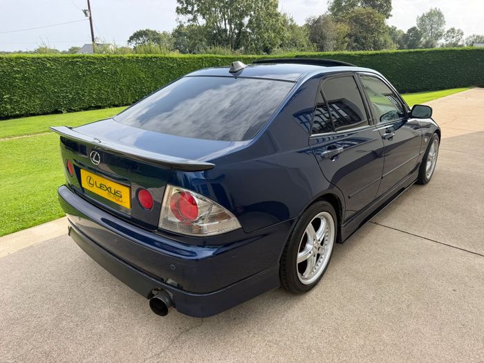 Lexus IS 2005