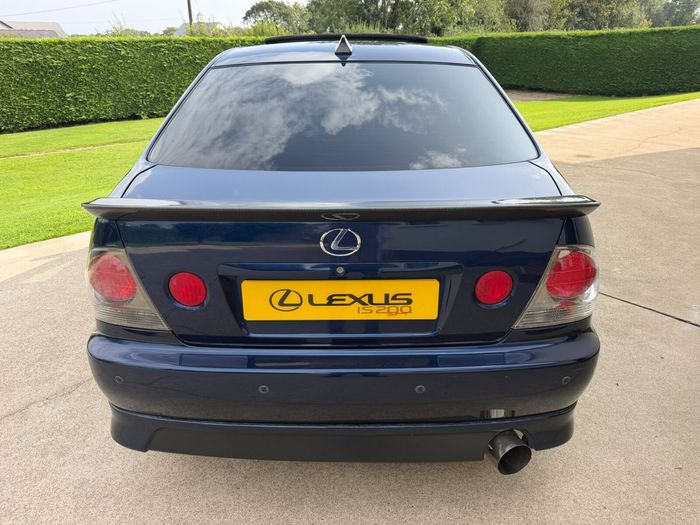Lexus IS 2005