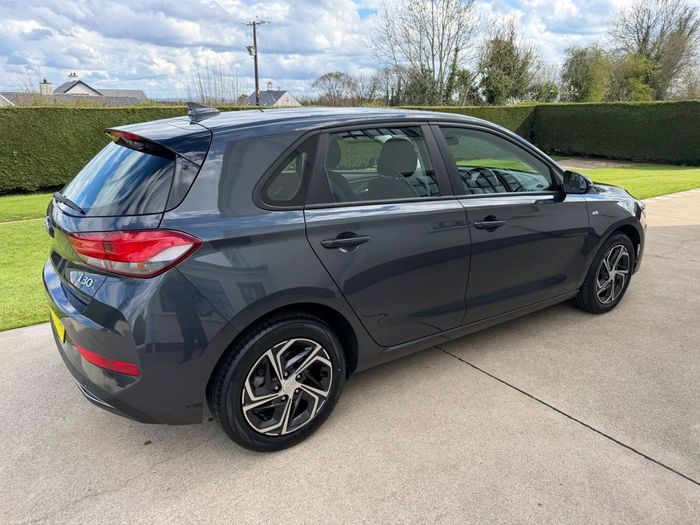 Hyundai i30 2021