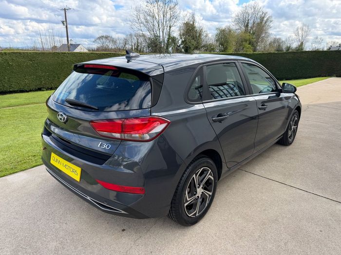 Hyundai i30 2021