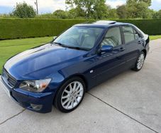 Lexus IS 2004