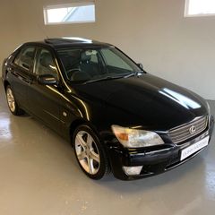 Lexus IS 2005