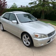 Lexus IS 2002