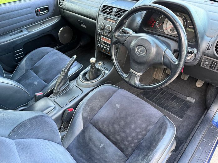 Lexus IS 2003