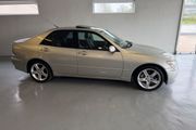 Lexus IS 2000