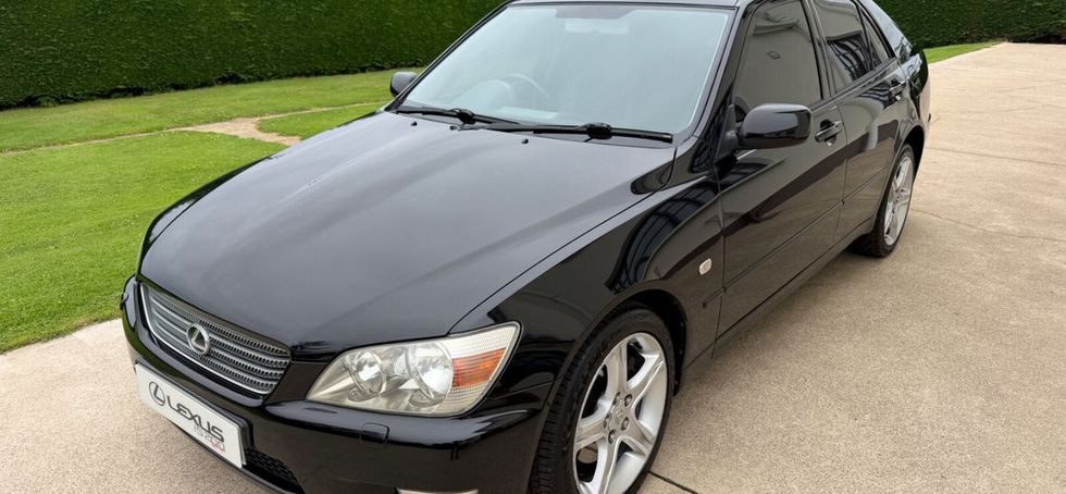 Lexus IS 2001