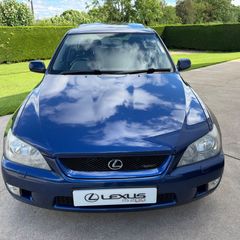 Lexus IS 2003