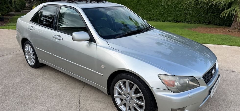 Lexus IS 2005