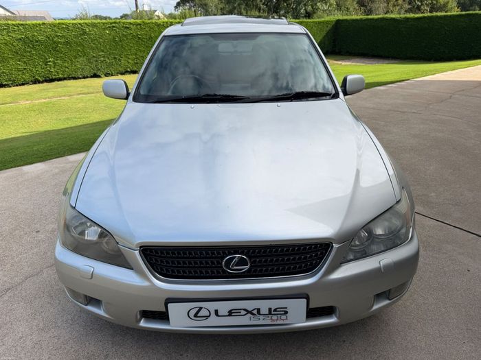 Lexus IS 2005
