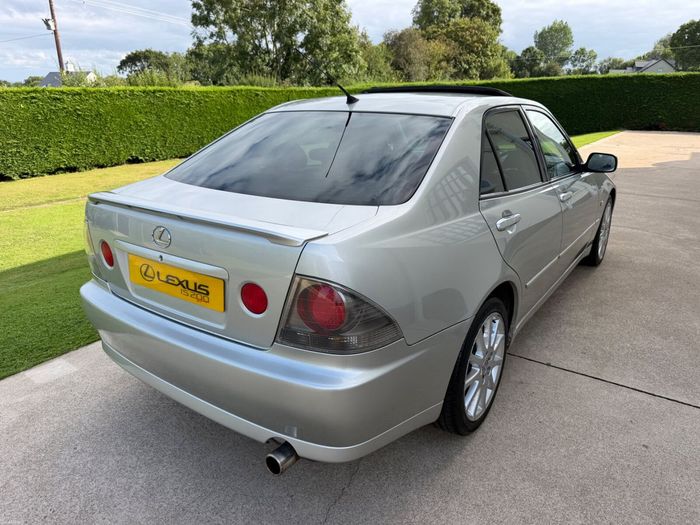 Lexus IS 2005