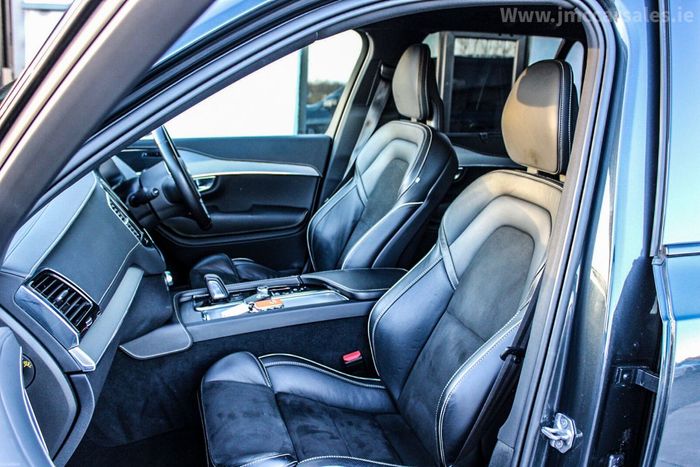 Volvo XC90 2021