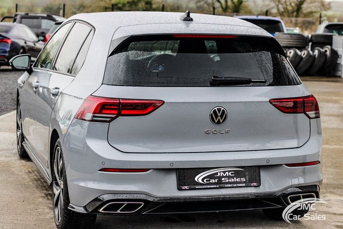 Volkswagen Golf 2024