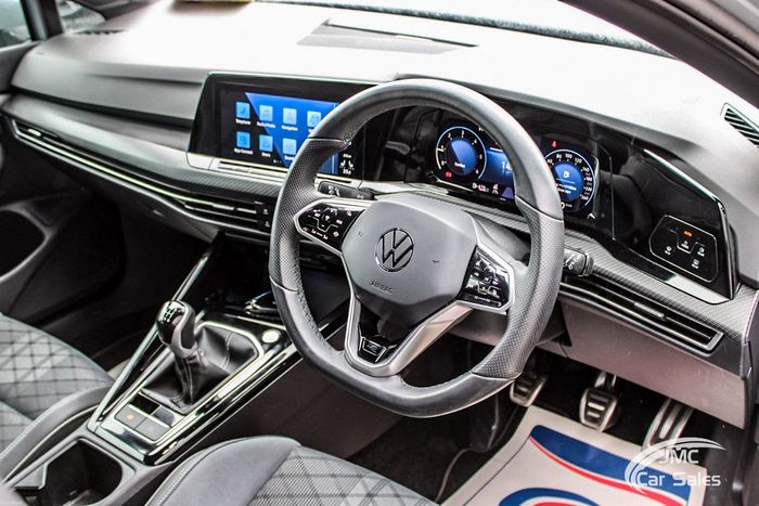 Volkswagen Golf 2024