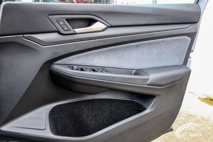 Volkswagen Golf 2024