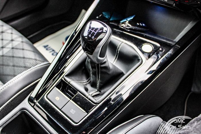 Volkswagen Golf 2024