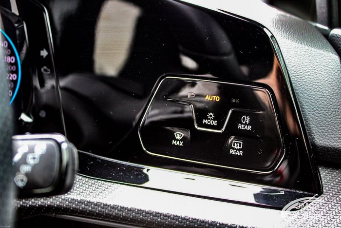 Volkswagen Golf 2024