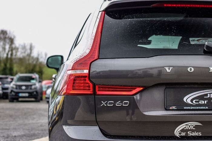 Volvo XC60 2022