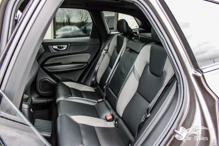 Volvo XC60 2022