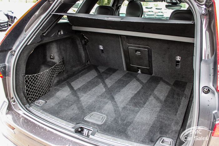 Volvo XC60 2022