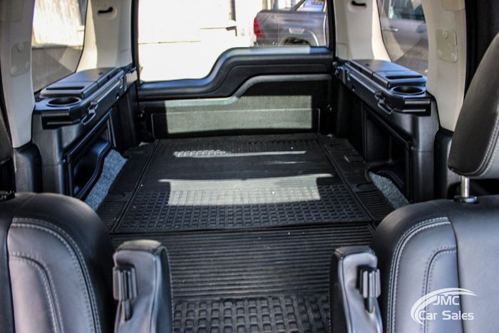 Land Rover Discovery 2014