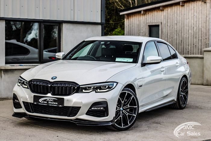 BMW 3 Series 2021