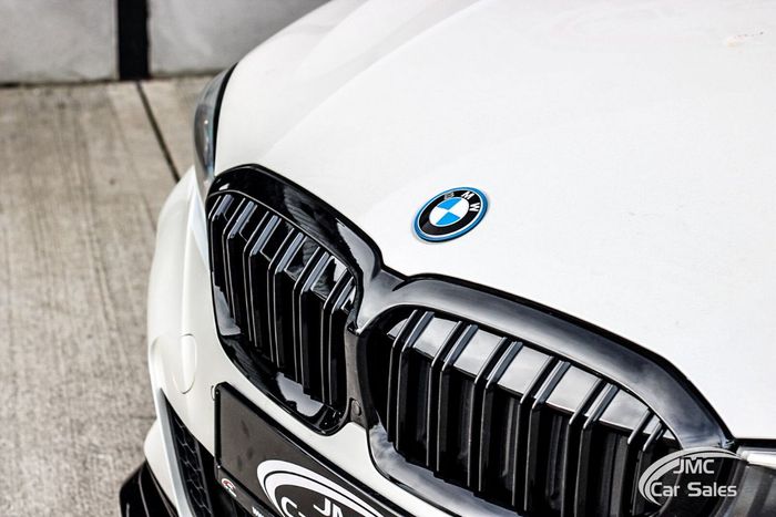 BMW 3 Series 2021