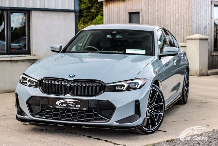 BMW 3 Series 2023