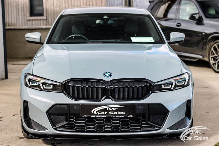 BMW 3 Series 2023