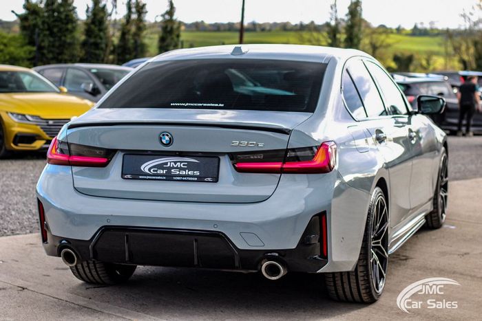 BMW 3 Series 2023