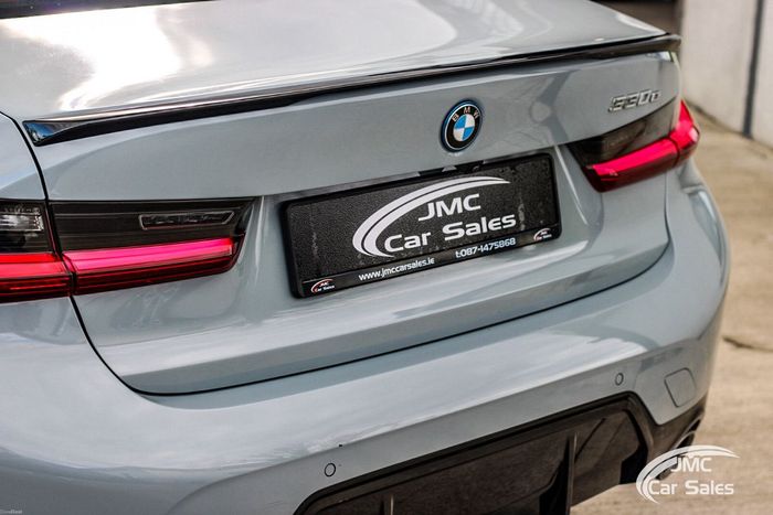 BMW 3 Series 2023