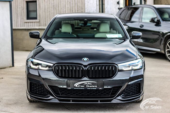 BMW 5 Series 2021