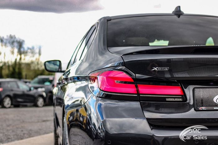 BMW 5 Series 2021